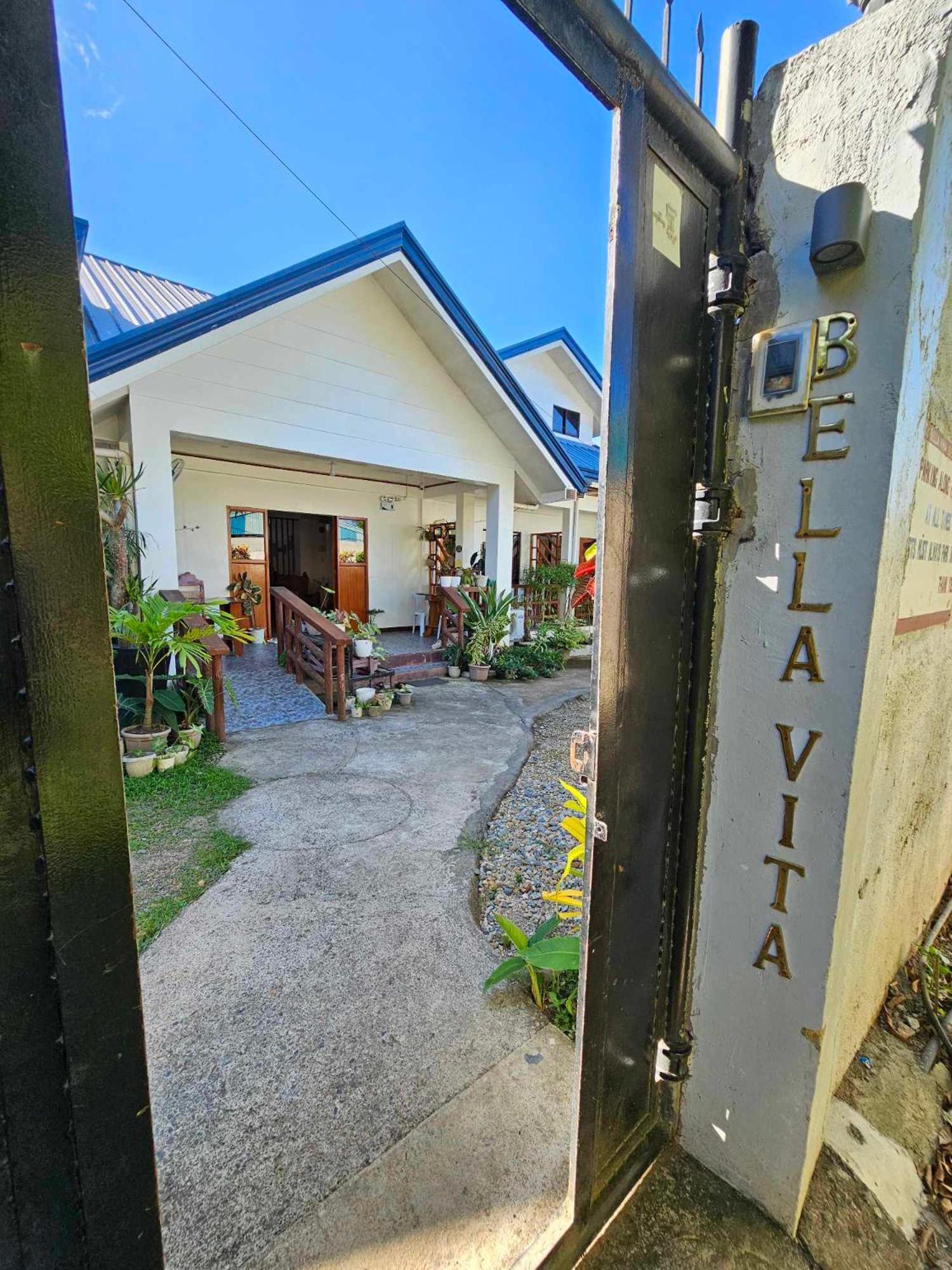 Bella Vita Guest House Coron Exterior photo