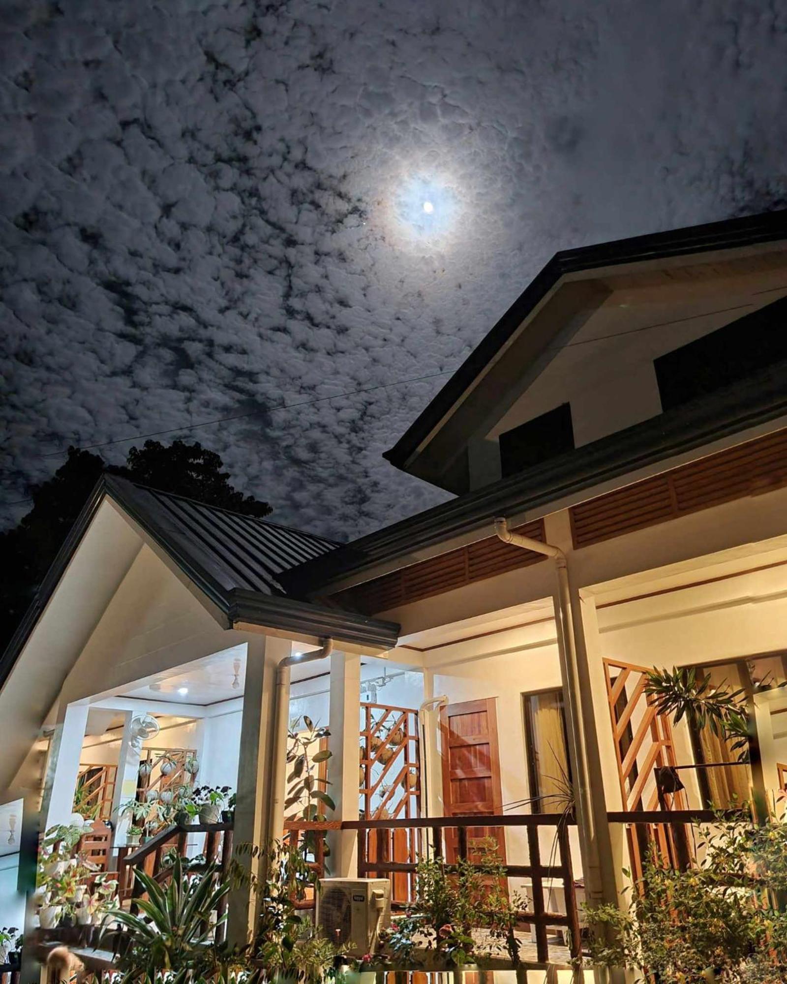 Bella Vita Guest House Coron Exterior photo